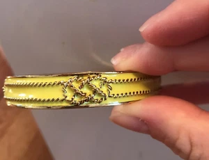 C Wonder Yellow enamel gold tone bracelet bangle circle With Gold Roping / Knots - Picture 1 of 5