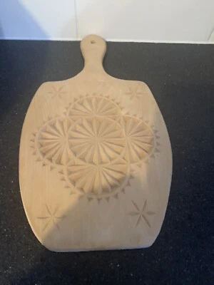 Scottish Shortbread Design Wooden Paddle Cutting/Serving Board New - Image 1 of 4