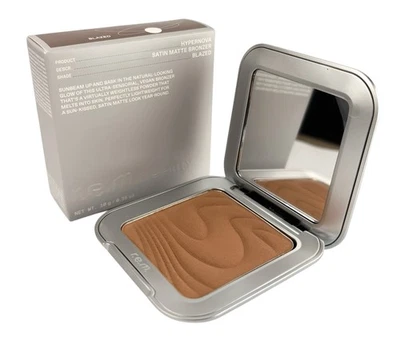 R.E.M. Beauty Hypernova Satin Matte Bronzer BLAZED Full Size - NEW IN BOX - Image 1 of 4