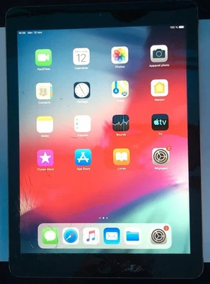 Apple iPad Air 1ère Génération 9,7" 32 Go Wi-Fi Tablette - Argentée - Photo 1/4