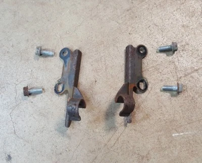 Honda CB650SC Nighthawk CB650 1982 ¡Pernos de montaje del guardabarros delantero con soportes de cable! Foto 1 de 4