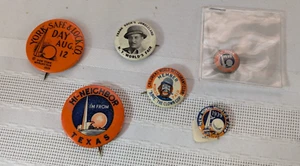 1939 New York Worlds Fair Pin Back Lot Original & some RARE items Lot C - Picture 1 of 10