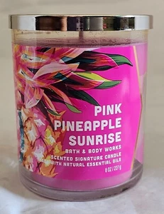 Single Wick BBW & White Barn Scented Candles & Candle Holders ~ Clearance Sale! - Picture 1 of 39