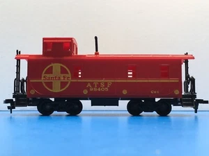 HO Scale “ATSF Santa Fe” 98405 Freight Train Caboose Car - Picture 1 of 12