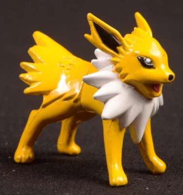 Pokemon Escala Mundo 1.5" Escala 1:20 Kanto Jolteon Truenos Mini Figura Bandai Foto 1 de 4