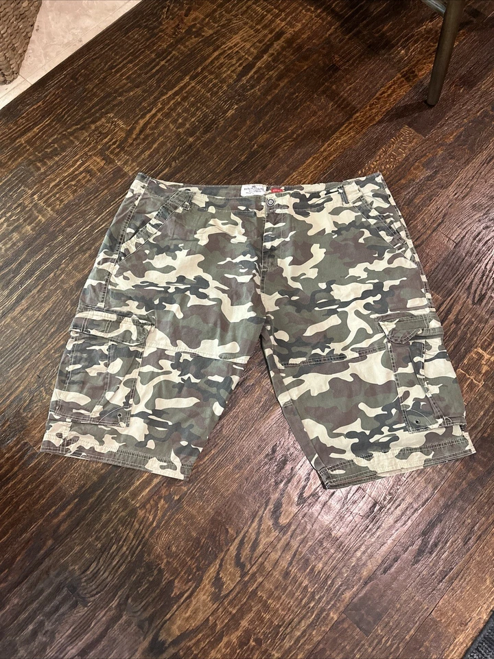 Ditch Plains Camouflage Size 46 Shorts - Image 1 of 3