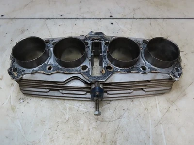 Kawasaki KZ1000 MKII KZT00A 1979 jarras/paredes cilíndricas Foto 1 de 4