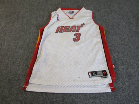 Dwayne Wade Miami Heat Jersey Boy's Extra Large White Reebok SEWN Kids NBA* Cover