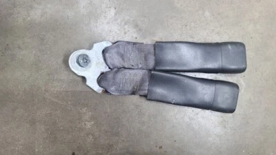 Jeep Cherokee XJ 1997 gris hebillas de cinturón de seguridad trasero femenino Foto 1 de 2