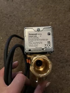 Honeywell 3 Port 28mm Motorised Diverter Valve - Not In Original Boxing - Picture 1 of 1