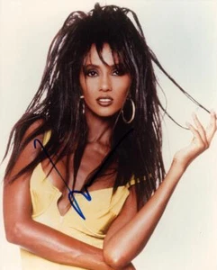 Iman Mohamed Abdulmajid signed Autogramm 8x10 Foto - Sexy David Bowie Muse - Bild 1 von 2