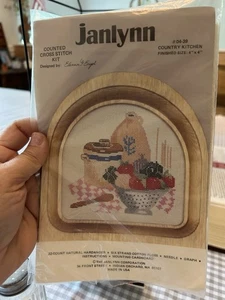 NOS Vintage Cross Stitch Kit Janlynn “Country Kitchen” - Picture 1 of 2