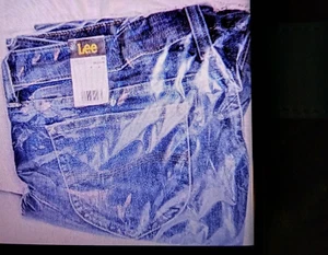 Lee Women's Plus Size Legendary Mid Rise Bootcut Jean size 18 med new in package - Picture 1 of 5