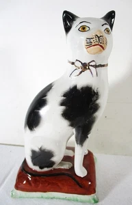 STAFFORDSHIRE FIGURE OF A CAT ON PILLOW, NEAR MINT CONDITION, STAMP MARK - Picture 1 of 8