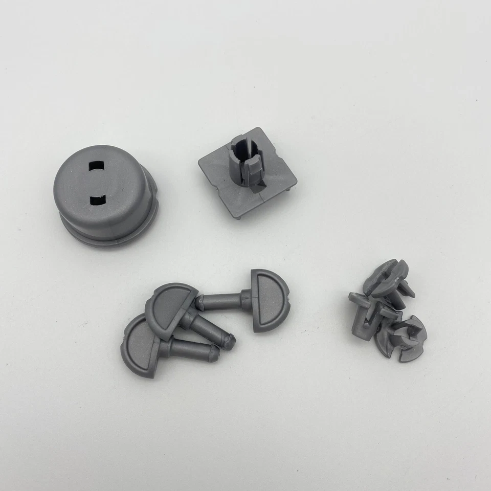 3 Pegs with Locks & Spinner Knob Hannah Montana Girl Talk 2007 Replacement Part - Image 1 of 1