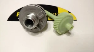 GM NP208 34 Tooth Speedometer Gear & Matching Speedometer Gear Housing - Picture 1 of 1