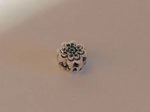 Pandora Teilbares Vierblättriges Kleeblatt Charm Sterling-Silber 792752C01 - Bild 1 von 8