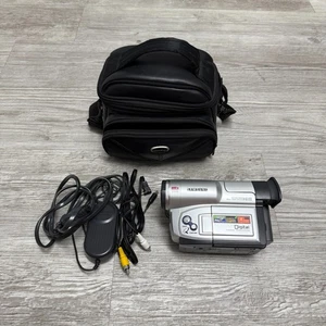 Samsung SCL906 Hi8 Handheld Camcorder Silver For Parts Not Fully Working READ! - Picture 1 of 9