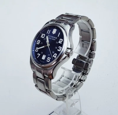 Men's SWISS Watch VICTORINOX SWISS ARMY "Officer's" 241360. Blue Dial - Image 1 of 4