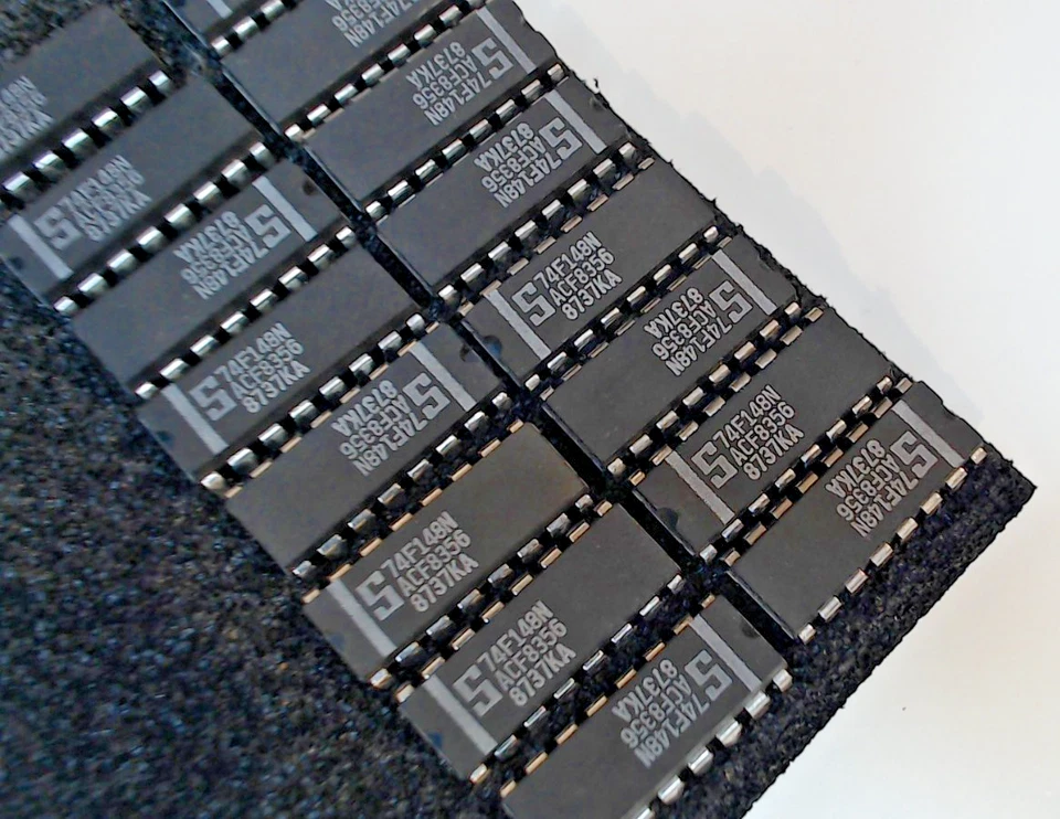 🖥️ Lot of 10x STMicroelectronics 74F148N 8-to-3 Priority Encoder ICs – 16-Pin - Image 1 of 1