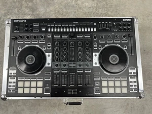Roland DJ-808 Controller with Flight Case [DJ Controller] - Picture 1 of 3