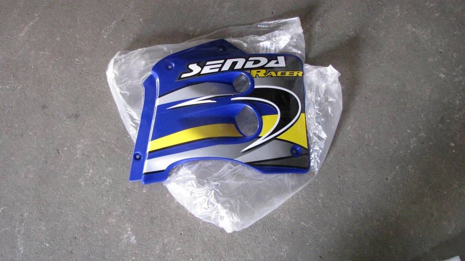 Panel lateral derecho Derbi Bultaco Lobito 00H04421801 Foto 1 de 1