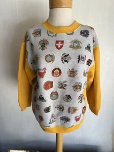 UNITED COLORS OF BENETTON Official Vintage 90s Crest Sweatshirt Size Medium - Picture 1 of 7