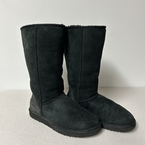 Stivali alti classici UGG donna US 8 neri pelle scamosciata fodera pelle di pecora 5815