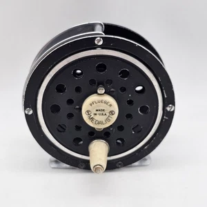 Vintage Pflueger Medalist 1494 DA Fly Fishing Reel Made in USA - Picture 1 of 7