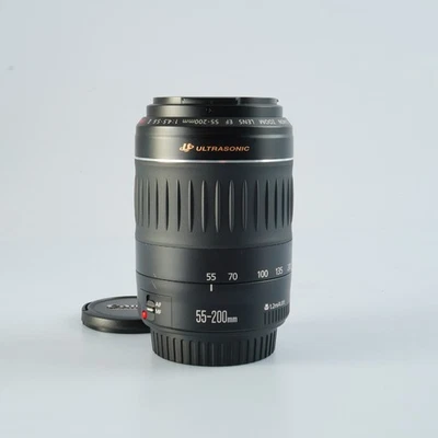 EXCELLENT Canon EF 55-200mm F/4.5-5.6 II USM Zoom Lens - Image 1 of 4