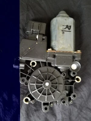 Audi A4 Quattro RL 1996-2001 puerta derecha motor ventana eléctrica OEM Foto 1 de 4
