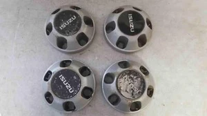 00 01 ISUZU RODEO Center Cap Set Of 4 For 16" Steel Wheels 2 Cracked - Picture 1 of 16