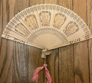ASIAN HAND HELD WOODEN FAN W/ REPEATED ROSE PATTERN, PINK TASSLE, ORIGINAL BOX - Picture 1 of 4