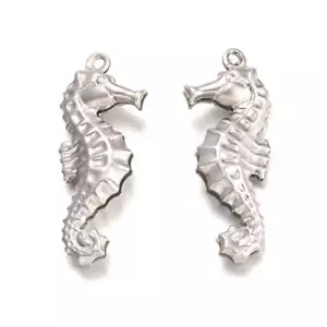 8 Seahorse Charms Stainless Steel Two Sided Textured Detailed Design - MT482 - Picture 1 of 2