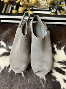 Chocolat Blu Walter Womens Sandals Suede Wedge M4 Ankle strap Gray Size7 - Picture 1 of 7