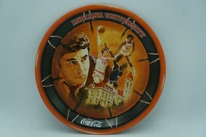 Vassoio/Piastra Coca-Cola Vintage 1976 Indiana University Campioni Nazionali NCAA - Foto 1 di 2