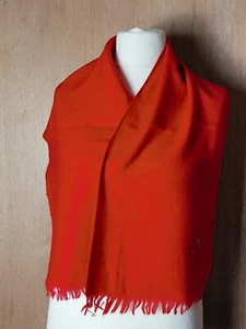 Puma Wollschal rot - Bild 1 von 4