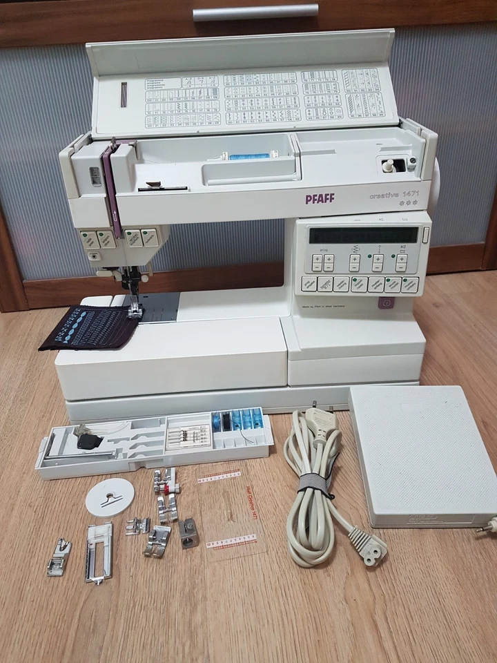 Pfaff creative 1471 mit IDT Nähmaschine Sehr Gut funktioniert einwandfrei... - Bild 1 von 4