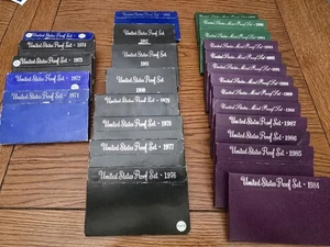 1971-1997 U.S. Mint Uncirculated Proof Set Run 26 Panels in OGP - Missing 95' - Bild 1 von 4