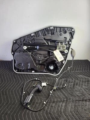 2024 BMW X4 Rear Right Door Window Regulator 7417372 2019-2024 Used OEM - Image 1 of 4