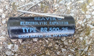 NOS CDE Beaver BR 500-25 500 MFD 25 WVDC Cornell Dubilier Capacitor Free Ship - Picture 1 of 3