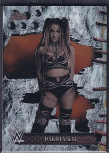 Dakota Kai | White Refractor | WWE 2025 Topps Chrome x Cactus Jack - Bild 1 von 2