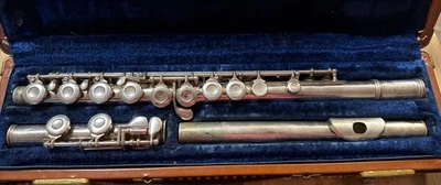 La flauta Reynolds de F.a. Reynolds 32828 Likey principios de los 50’s con estuche Communhardt Foto 1 de 4