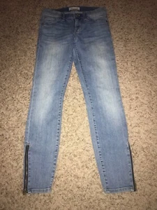 Madewell Zippered Leg Jeans Size 26 EUC - Picture 1 of 2