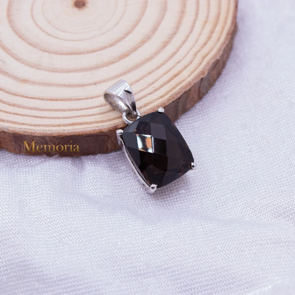 925 Argento Sterling Naturale Quarzo Fumè Ciondolo Mano Gioielli Regalo per Lei - Immagine 1 di 1