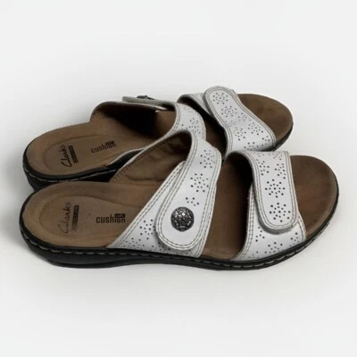 Женские белые сандалии-шлепанцы Clarks 7 M комфортные туфли без шнуровки легкие - Изображение 1 из 4