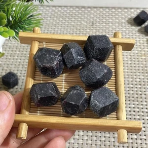 7 Stück 96 g seltener natürlicher Granat Edelstein Kristall grobes Mineral Präparat - Bild 1 von 8