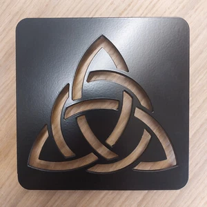 Celtic Knot Triangle Trivet - Picture 1 of 2