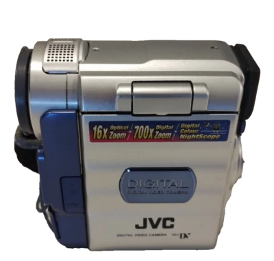 JVC 700x Digital Zoom - Handicam - Image 1 of 4