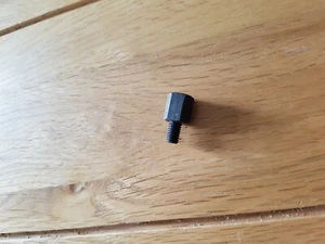 LANDROVER SWIVEL HOUSING DRAIN PLUG - Picture 1 of 1
